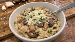 Κριθαρότο με κοτόπουλο και μανιτάρια: χυλωμένο σαν ριζότο, βήμα-βήμα