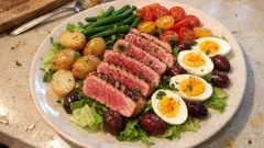 Σαλάτα νισουάζ με φρέσκο ψητό τόνο – χορταστική και δροσερή, σαν γεύμα