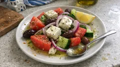 Βασικά υλικά στην κουζίνα: πώς να βρίσκεις τη σωστή συνταγή και να τα επιλέγεις