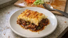 Πίτα του βοσκού στο φούρνο: μελωμένος κιμάς και πουρές που ροδίζει τέλεια