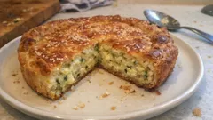 Τάρτα με κολοκυθάκι και τυριά: κρεμώδης γέμιση με ζύμη γιαουρτιού