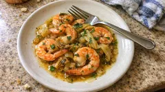 Γαρίδες σαγανάκι στο τηγάνι με φινόκιο, λεμόνι και ούζο – ζουμερές σε 10 λεπτά