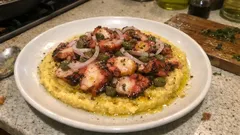 Χταπόδι με φάβα στο πήλινο: τρυφερό στο φούρνο και βελούδινη φάβα