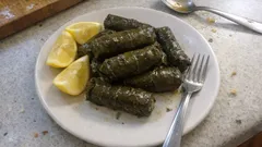 Σαρμαδάκια γιαλαντζί λεμονάτα: σφιχτά, αρωματικά και δεν ανοίγουν στο βράσιμο