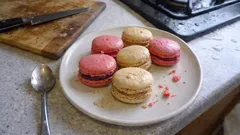 Μακαρόν στο σπίτι: βήμα-βήμα για λεία κρούστα, «ποδαράκια» και σταθερό αποτέλεσμα